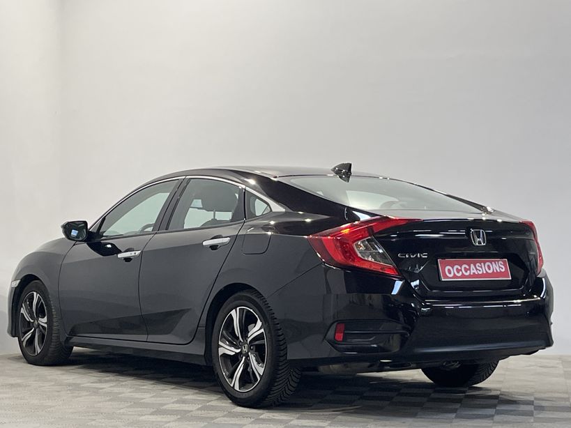 HONDA CIVIC 4 PORTES 2018 2019 - Photo n°4