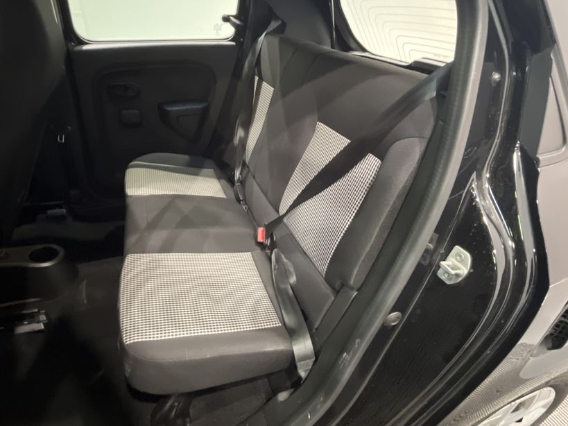 RENAULT TWINGO III 2021 - Photo n°9