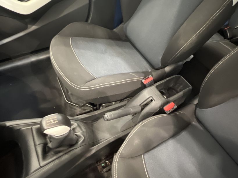 PEUGEOT 208 2015 - Photo n°17