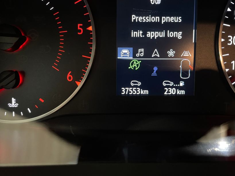 RENAULT MEGANE IV BERLINE 2022 - Photo n°33