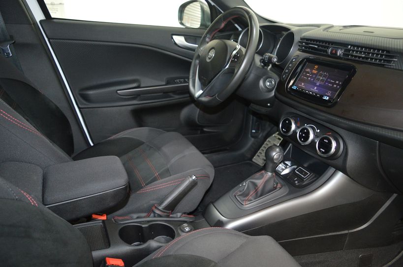 ALFA ROMEO GIULIETTA SERIE 2 2019 - Photo n°21