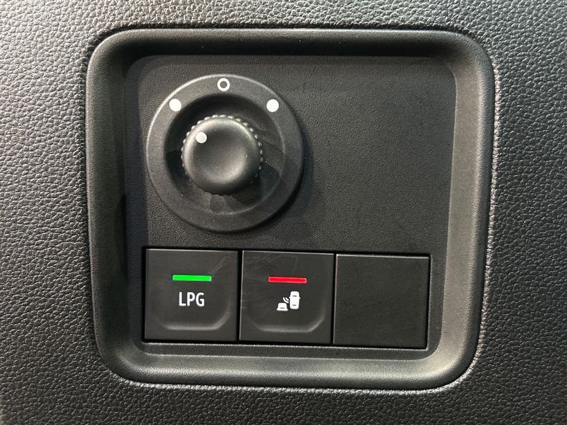 DACIA DUSTER 2023 - Photo n°32