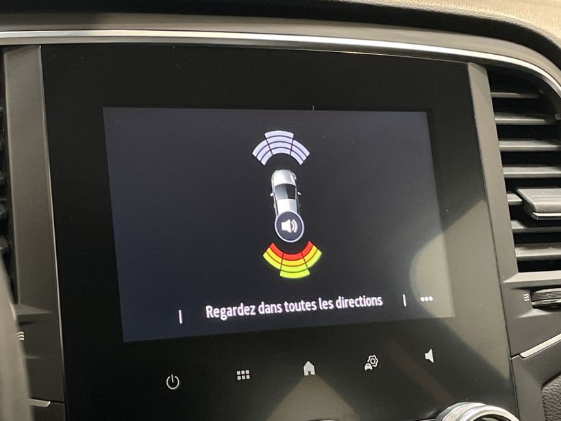 RENAULT MEGANE IV ESTATE 2021 - Photo n°13