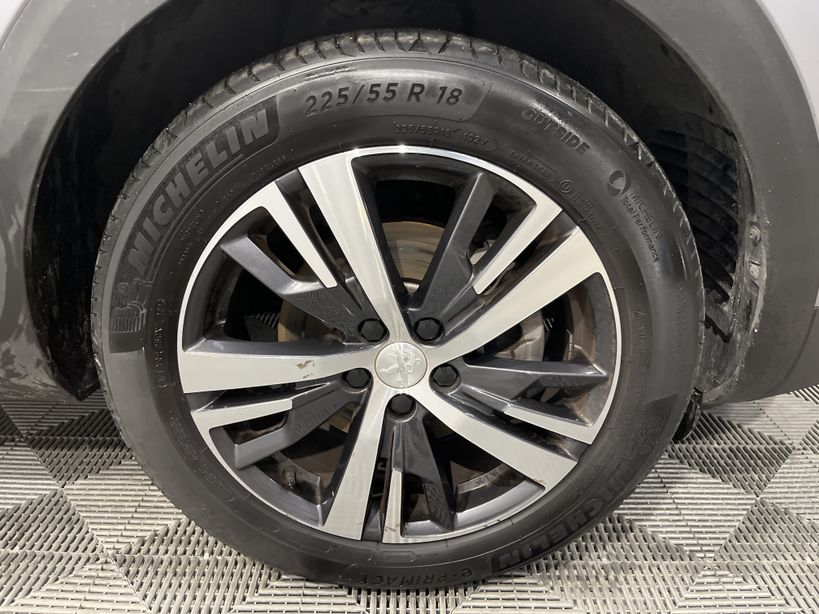PEUGEOT 5008 2023 - Photo n°3