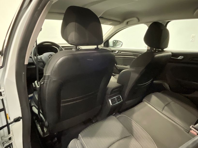 RENAULT MEGANE IV BERLINE BUSINESS 2020 - Photo n°38