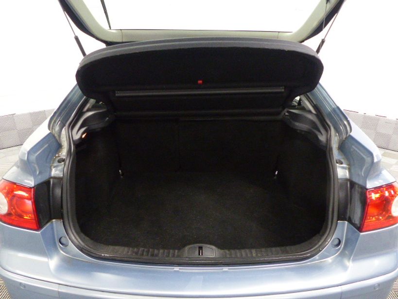 RENAULT LAGUNA 2005 - Photo n°10