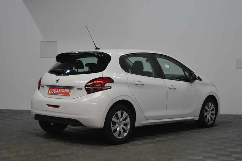 PEUGEOT 208 BUSINESS 2016 - Photo n°3