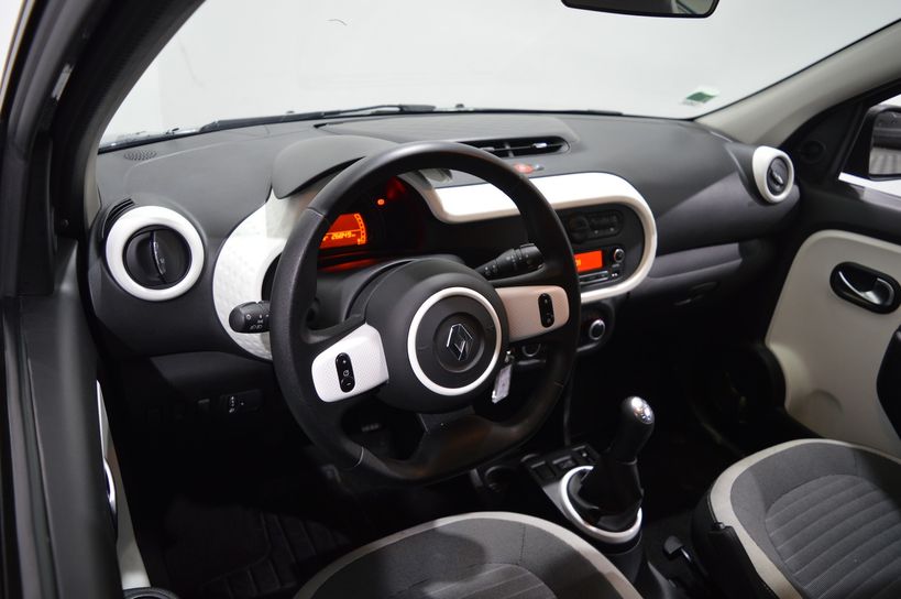 RENAULT TWINGO III 2019 - Photo n°9