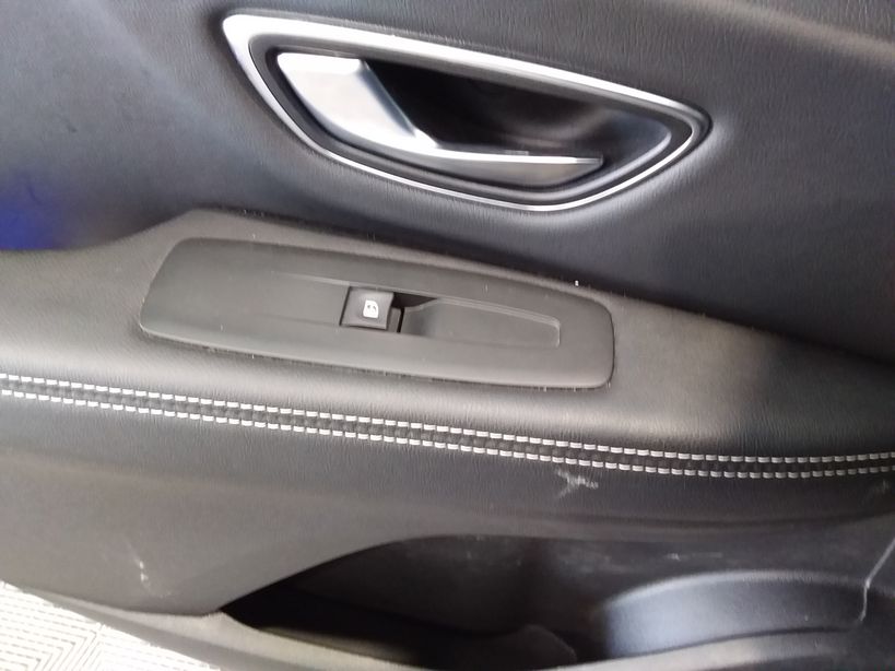 RENAULT SCENIC IV 2018 - Photo n°12