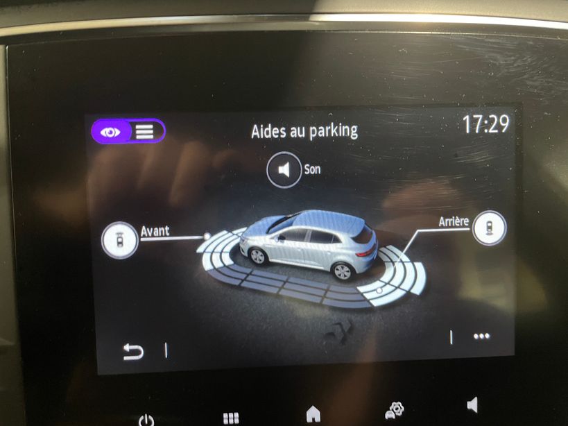 RENAULT MEGANE IV BERLINE 2022 - Photo n°21