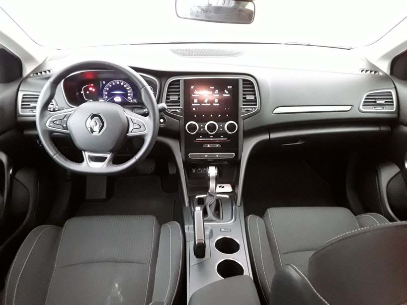 RENAULT MEGANE IV BERLINE 2021 - Photo n°10
