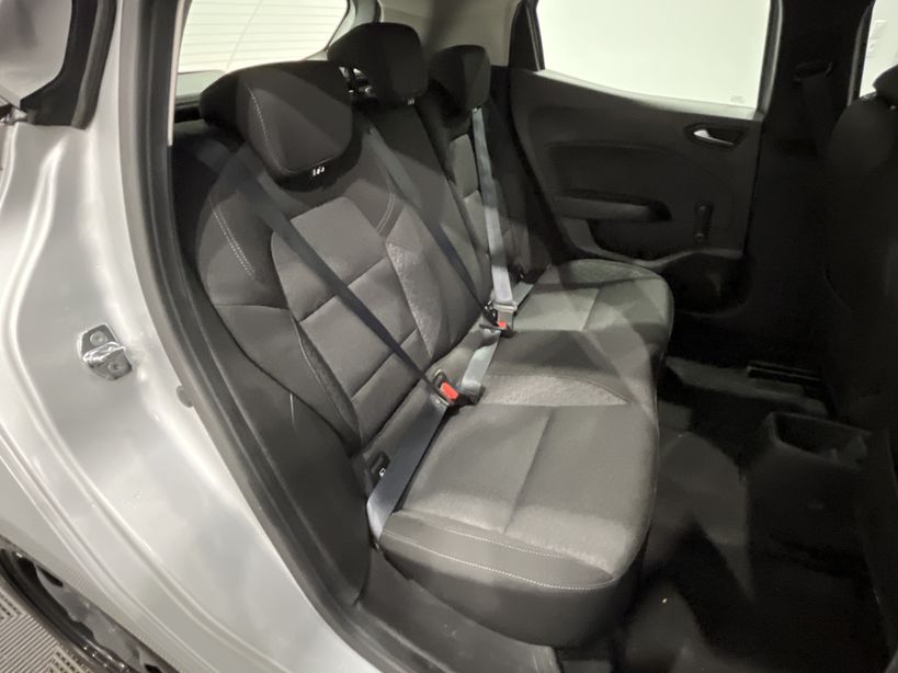 RENAULT CLIO V 2021 - Photo n°38