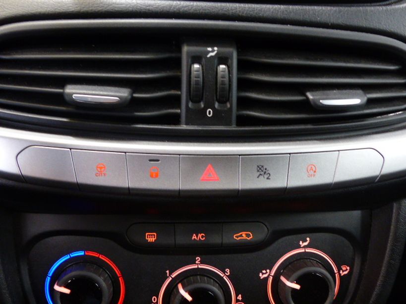 FIAT TIPO STATION WAGON 2017 - Photo n°13