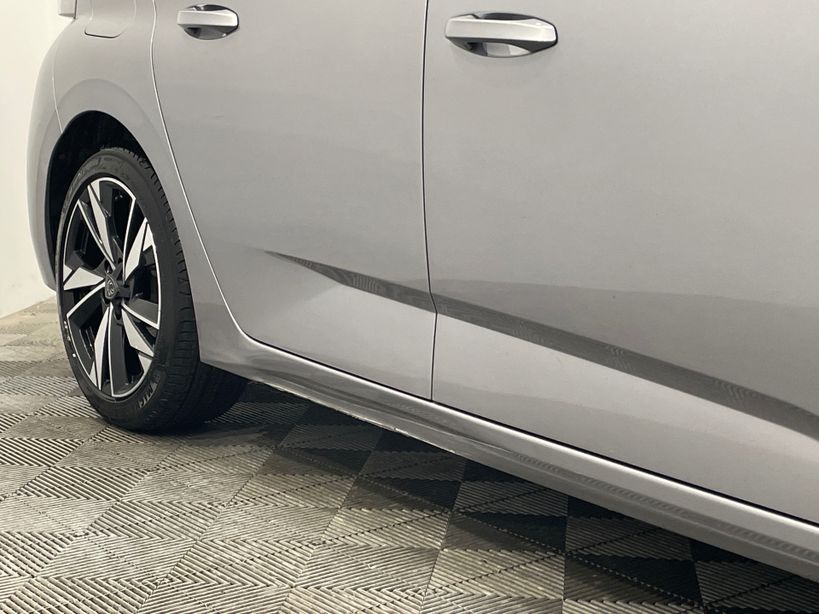 PEUGEOT 308 2023 - Photo n°8