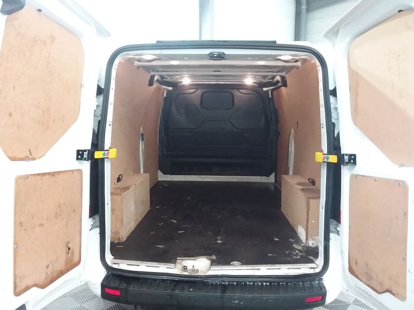 FORD TRANSIT CUSTOM FOURGON 2021 - Photo n°9