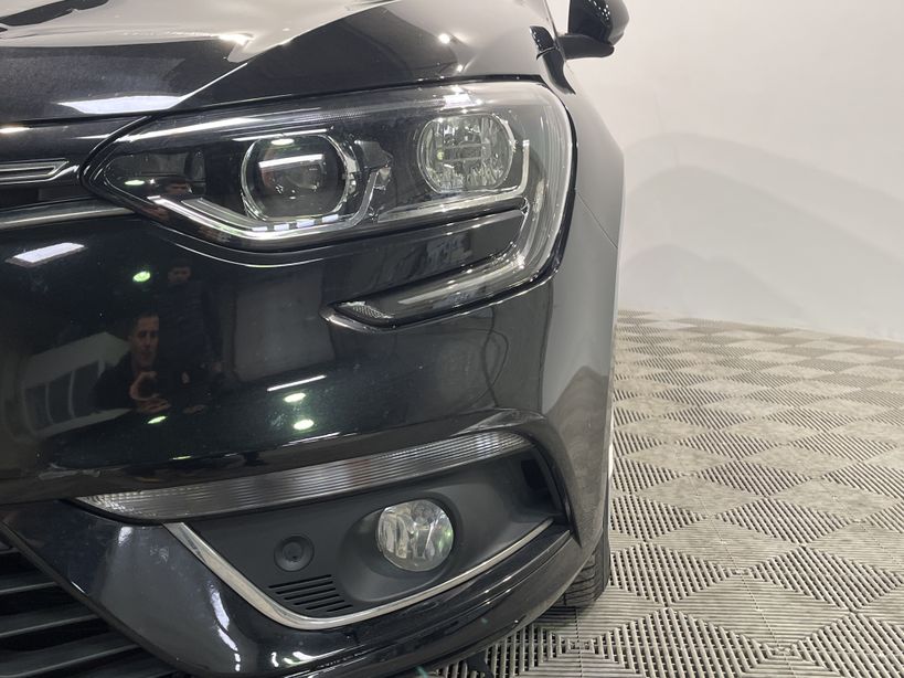 RENAULT MEGANE IV BERLINE BUSINESS 2020 - Photo n°5