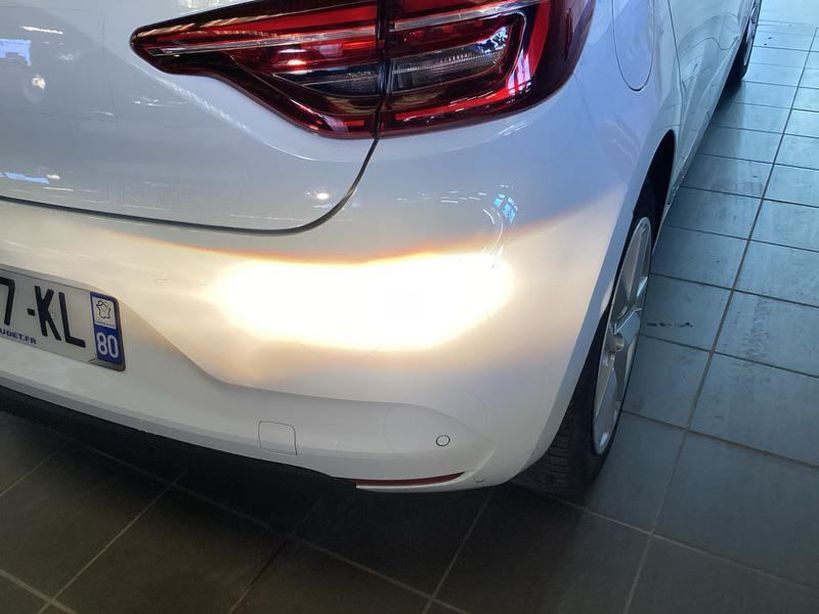 RENAULT CLIO V 2021 - Photo n°6
