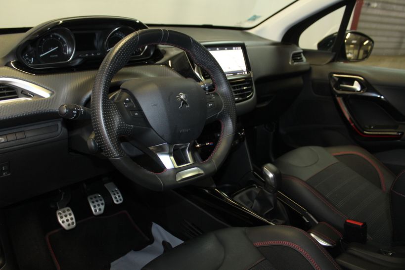 PEUGEOT 2008 2018 - Photo n°16