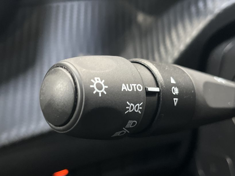 PEUGEOT 2008 2023 - Photo n°28
