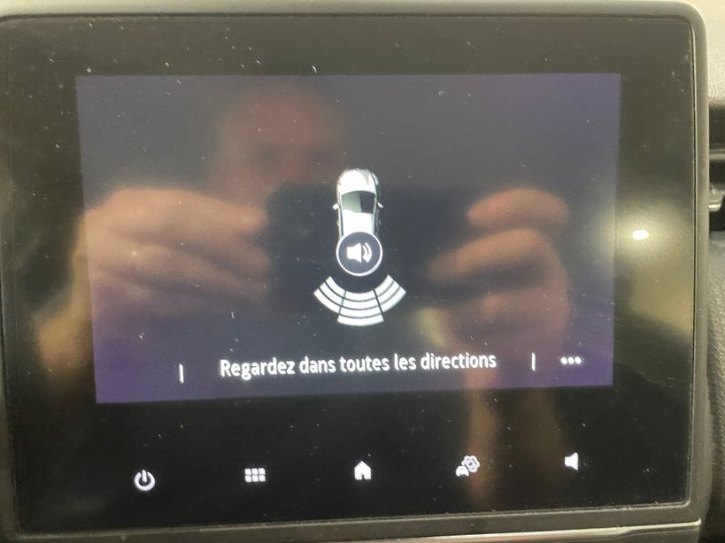 RENAULT CLIO V 2021 - Photo n°18