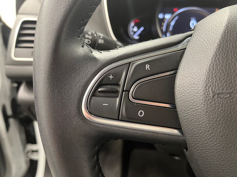 RENAULT MEGANE IV BERLINE BUSINESS 2020 - Photo n°12