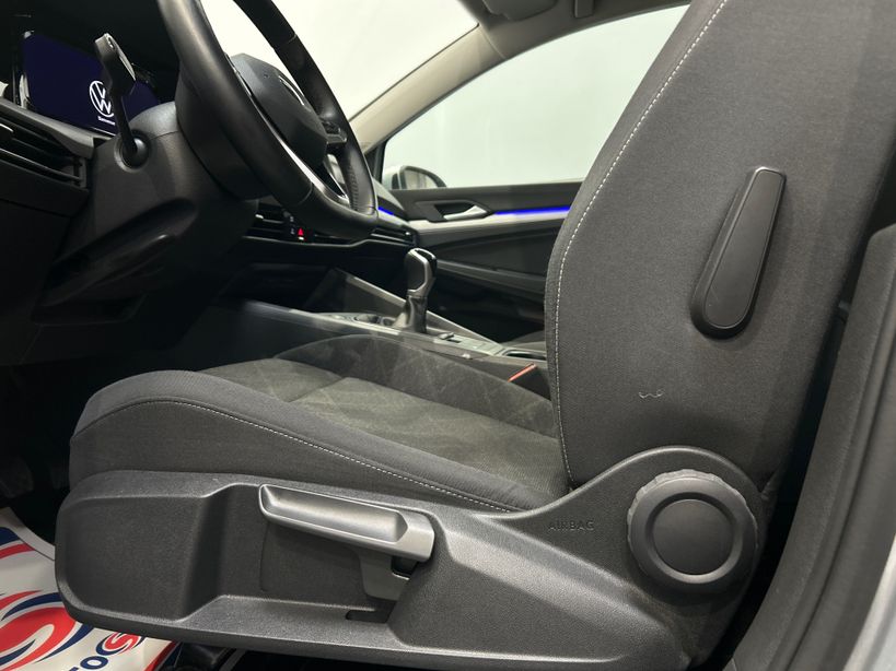 VOLKSWAGEN GOLF 2021 - Photo n°31