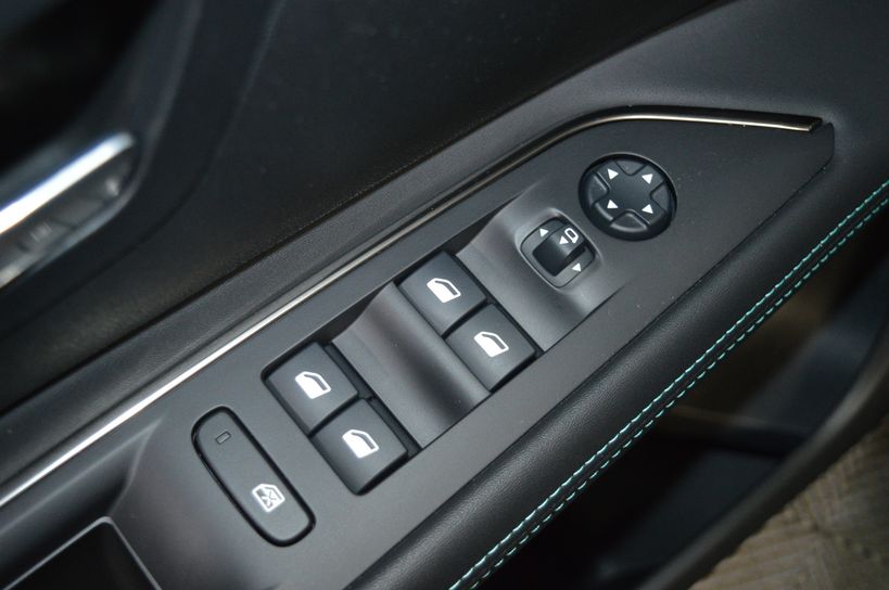 PEUGEOT 3008 2022 - Photo n°37