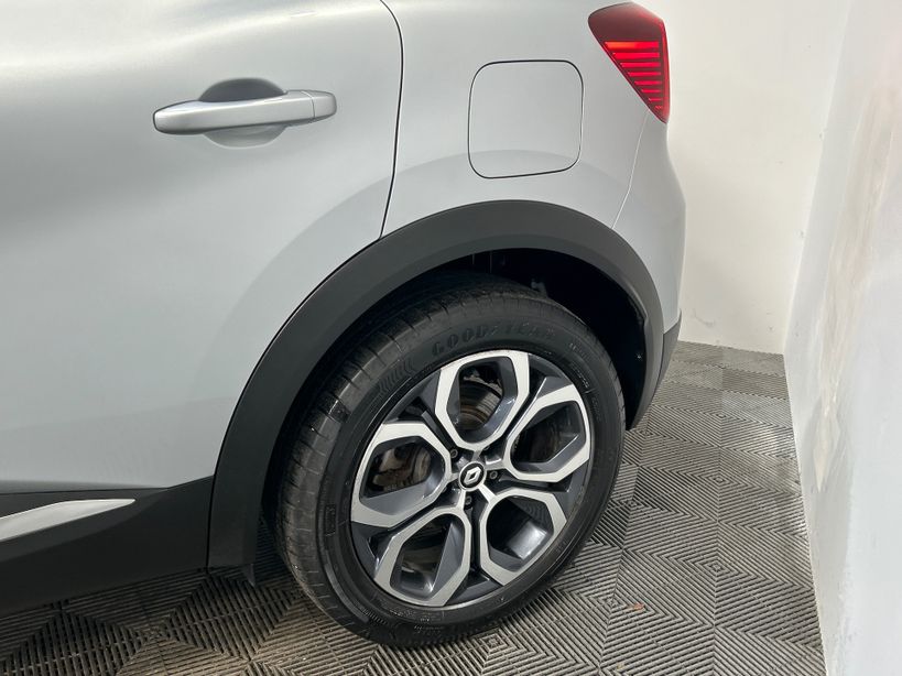 RENAULT CAPTUR 2023 - Photo n°7
