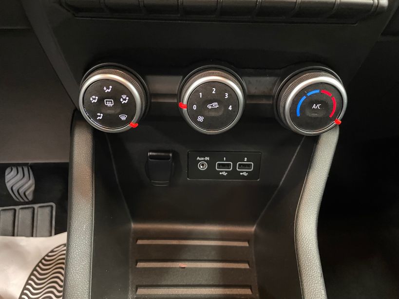 RENAULT CLIO V 2021 - Photo n°23