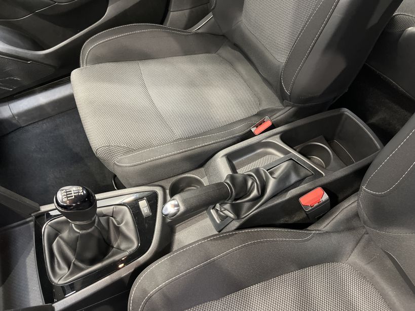 RENAULT MEGANE IV BERLINE 2021 - Photo n°21