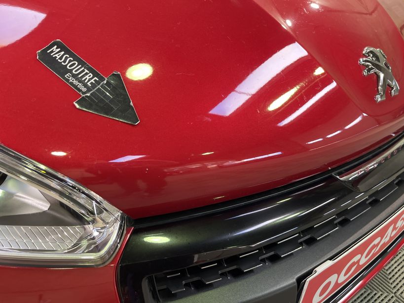 PEUGEOT 208 2019 - Photo n°9