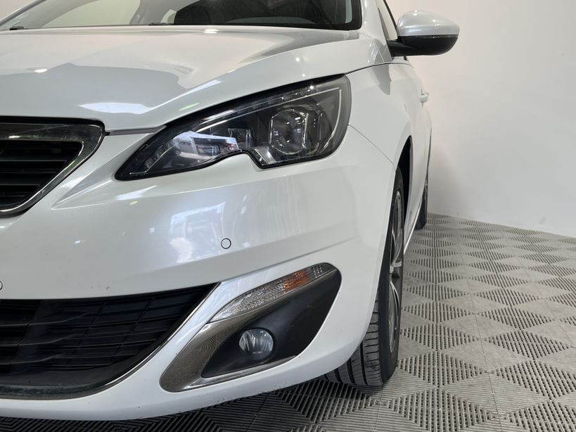 PEUGEOT 308 2015 - Photo n°7