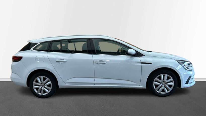 RENAULT MEGANE IV ESTATE 2022 - Photo n°4