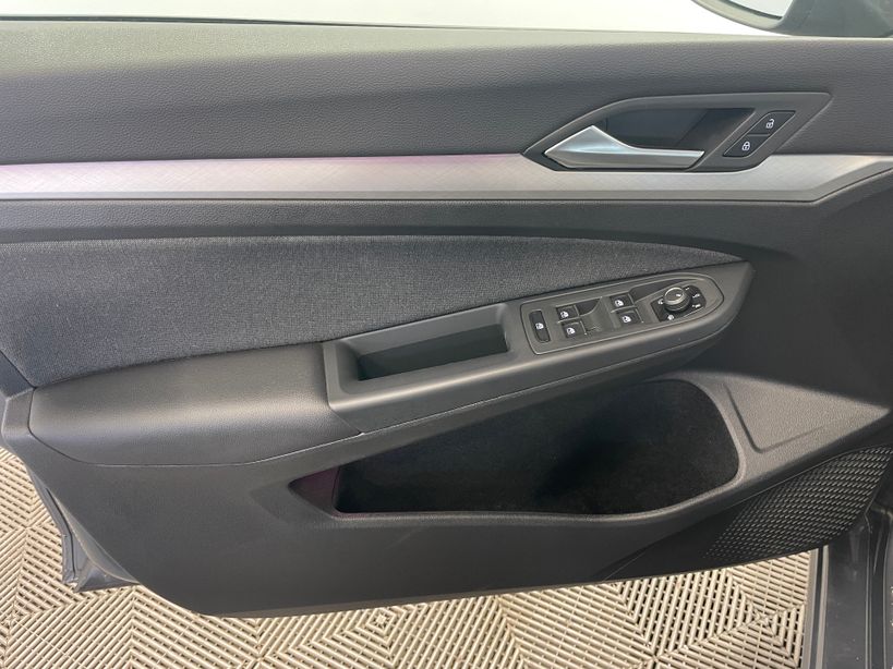 VOLKSWAGEN GOLF 2023 - Photo n°9