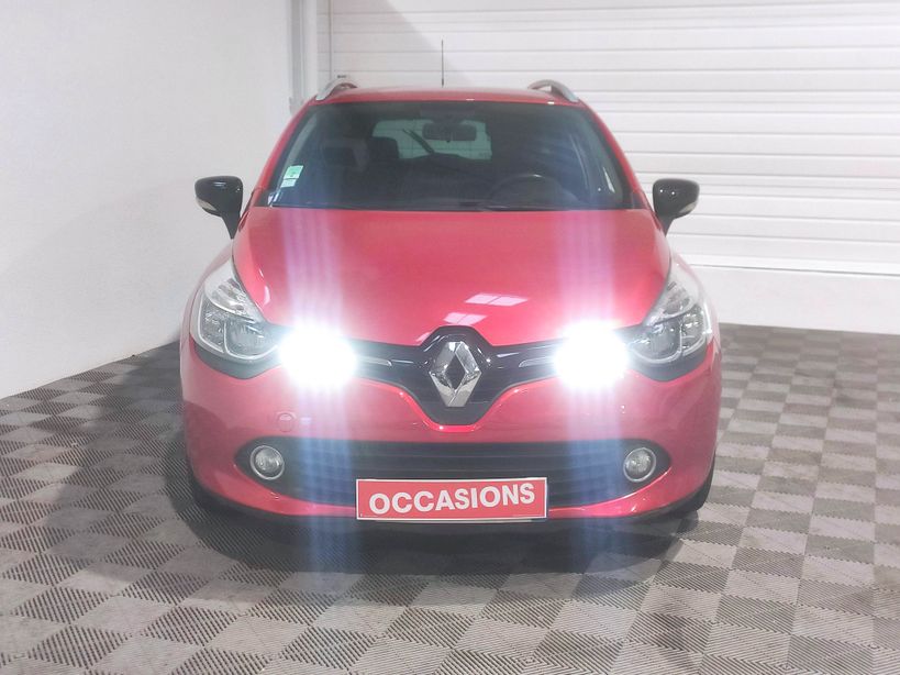 RENAULT CLIO IV ESTATE 2015 - Photo n°2