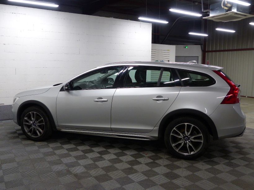 VOLVO V60 CROSS COUNTRY 2015 - Photo n°26