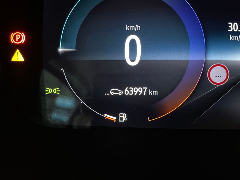 RENAULT MEGANE IV ESTATE 2022 - Photo n°40