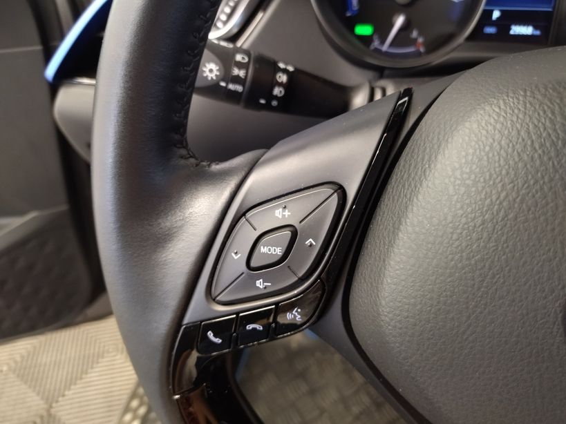 TOYOTA C HR HYBRIDE MY20 2020 - Photo n°26
