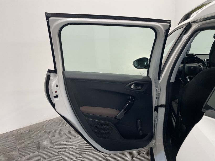 PEUGEOT 2008 2015 - Photo n°36