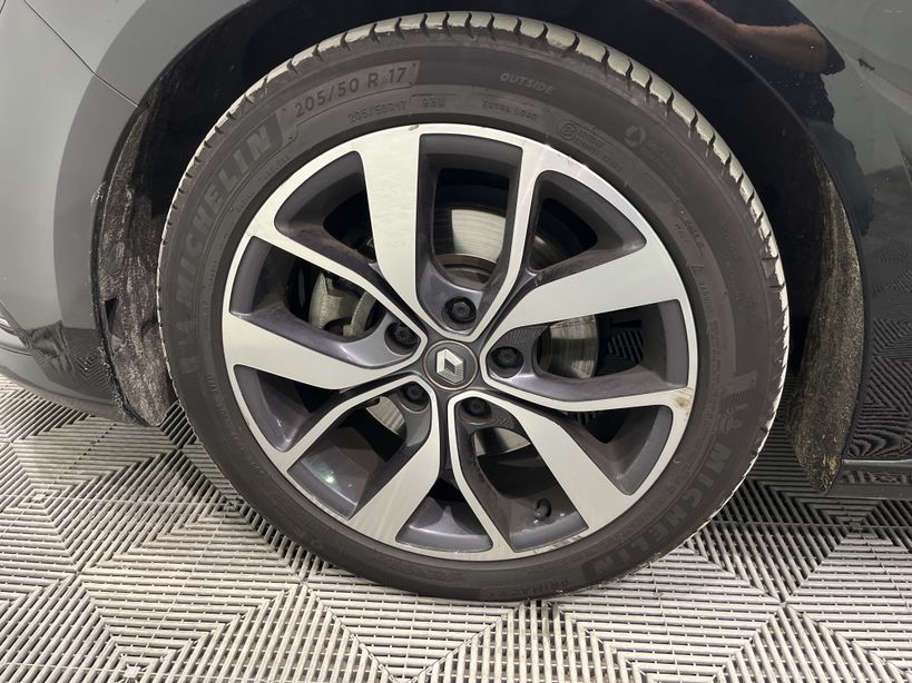 RENAULT MEGANE IV ESTATE 2017 - Photo n°1