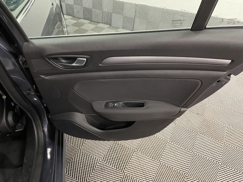 RENAULT MEGANE IV ESTATE 2021 - Photo n°33