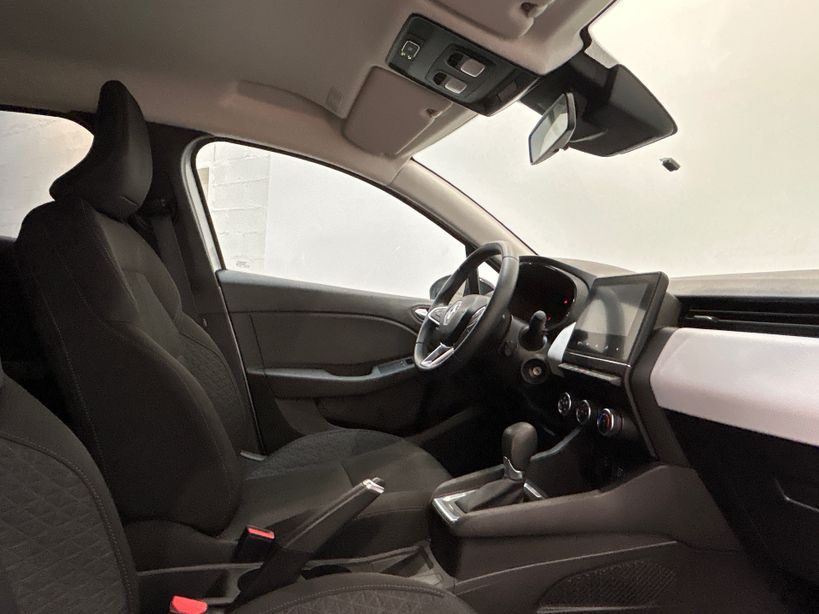 RENAULT CLIO V 2022 - Photo n°17