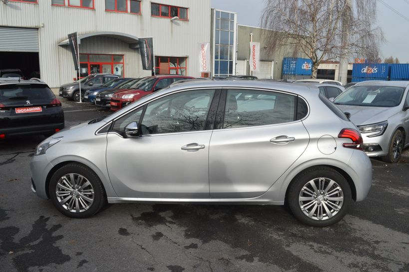 PEUGEOT 208 2018 - Photo n°18