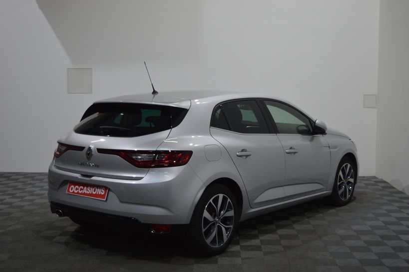 RENAULT MEGANE IV BERLINE 2017 - Photo n°4