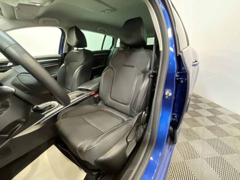 RENAULT MEGANE IV ESTATE 2022 - Photo n°9