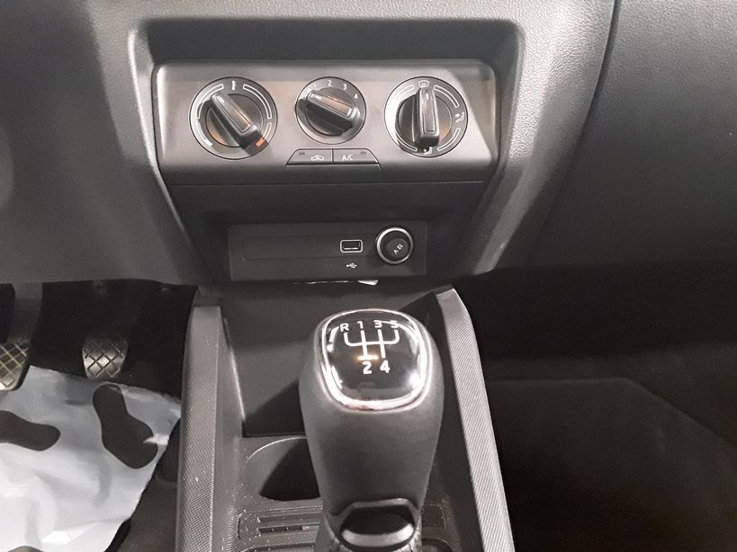 SKODA FABIA 2019 - Photo n°6