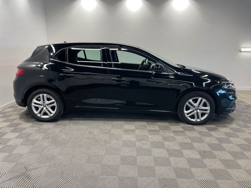 RENAULT MEGANE IV BERLINE BUSINESS 2020 - Photo n°5