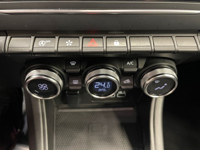 RENAULT CAPTUR 2023 - Photo n°40