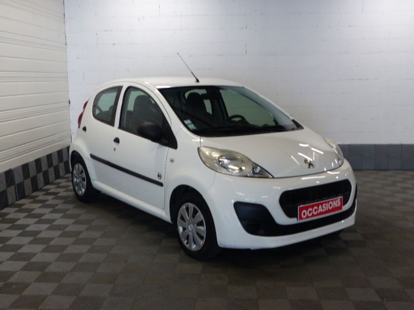 PEUGEOT 107 2013 - Photo n°3