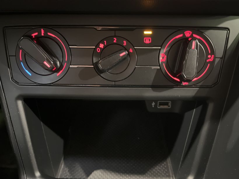 VOLKSWAGEN POLO 2018 - Photo n°14